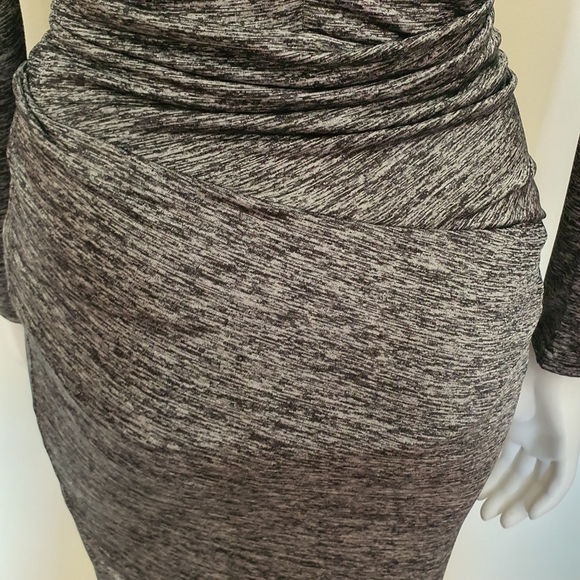 Ava. Klum Dress Long Sleeve Scoop Neckline | Zip Back | V-Neck Back | 65% Cotton - Picture 8 of 12